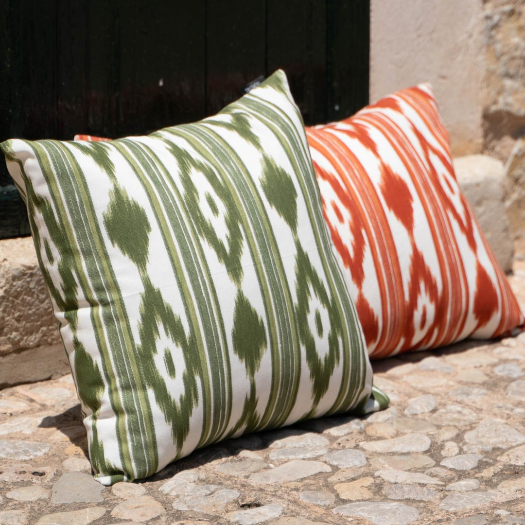 TRESMESTRES Sofa Kissenbezüge - Mediterranes Design, Lebendige Farben, Ikat-Muster - Deko Kissenbezü