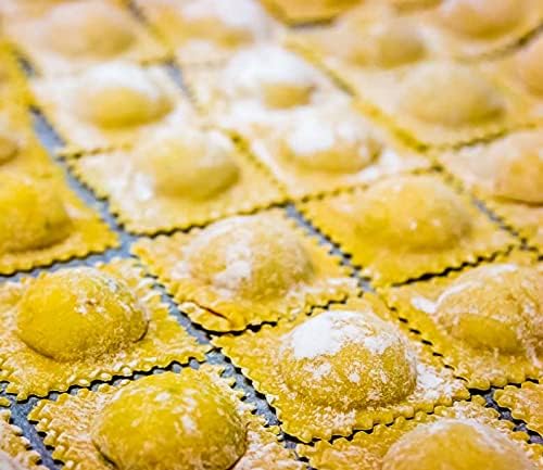 Tagliapasta Rolle zum Schneiden von Teig | und auch ein Ravioli Verschluss, der die Füllung perfekt