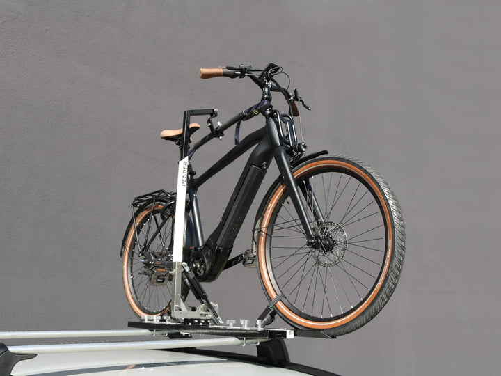 PENDER ebikelifter - müheloses Heben von Ebikes auf Autodächer