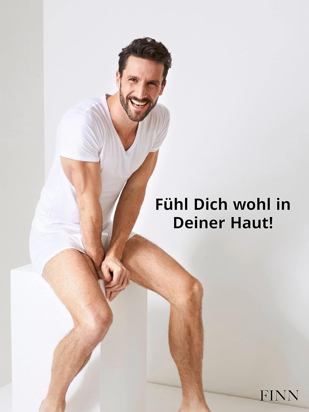 FINN Herren Funktions-Unterhemd mit V-Ausschnitt - Anti-Schweiss Shirt mit Einsätzen gegen Schweissf