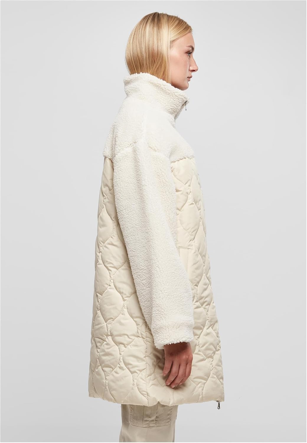 Urban Classics Ladies Oversized Sherpa Quilted Coat, Oversize Fit Frauen Mantel mit Taft gefüttert,