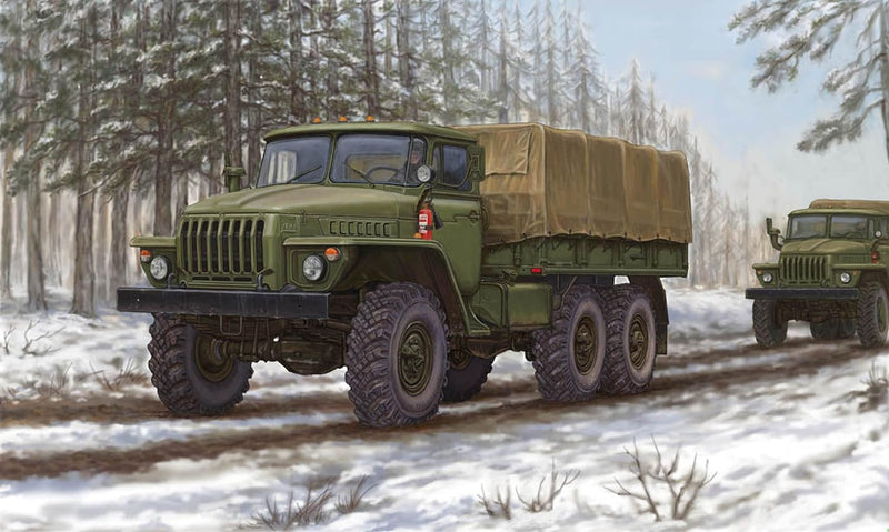 Trumpeter 01012 Modellbausatz Russian URAL-4320 Truck