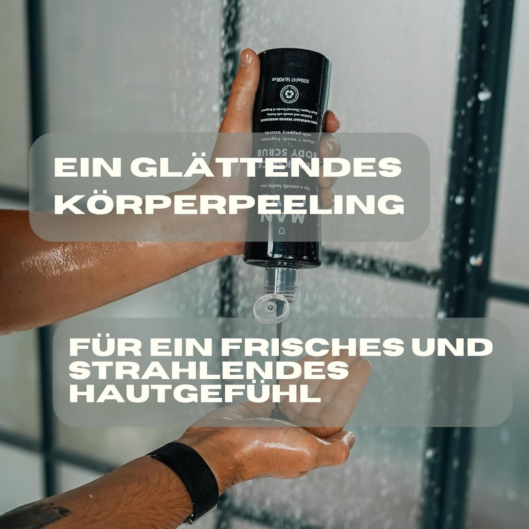 ManCave Body Scrub Körperpeeling Blackspice 500 ml für Männer, Warmes, Holziges Aroma, Reinigung und
