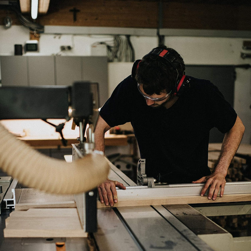 WOODS Schlüsselbrett Holz mit Ablage I Nut - Schlüsselhalter modern I Wanddekoration aus Holz handge