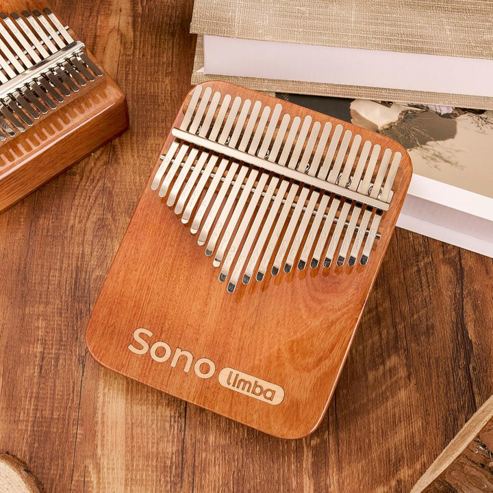 Kalimba "Sonolimba" mit 21 Schlüsseln in C - Dur aus Korallenholz. Daumenklavier inkl. Set mit Liede