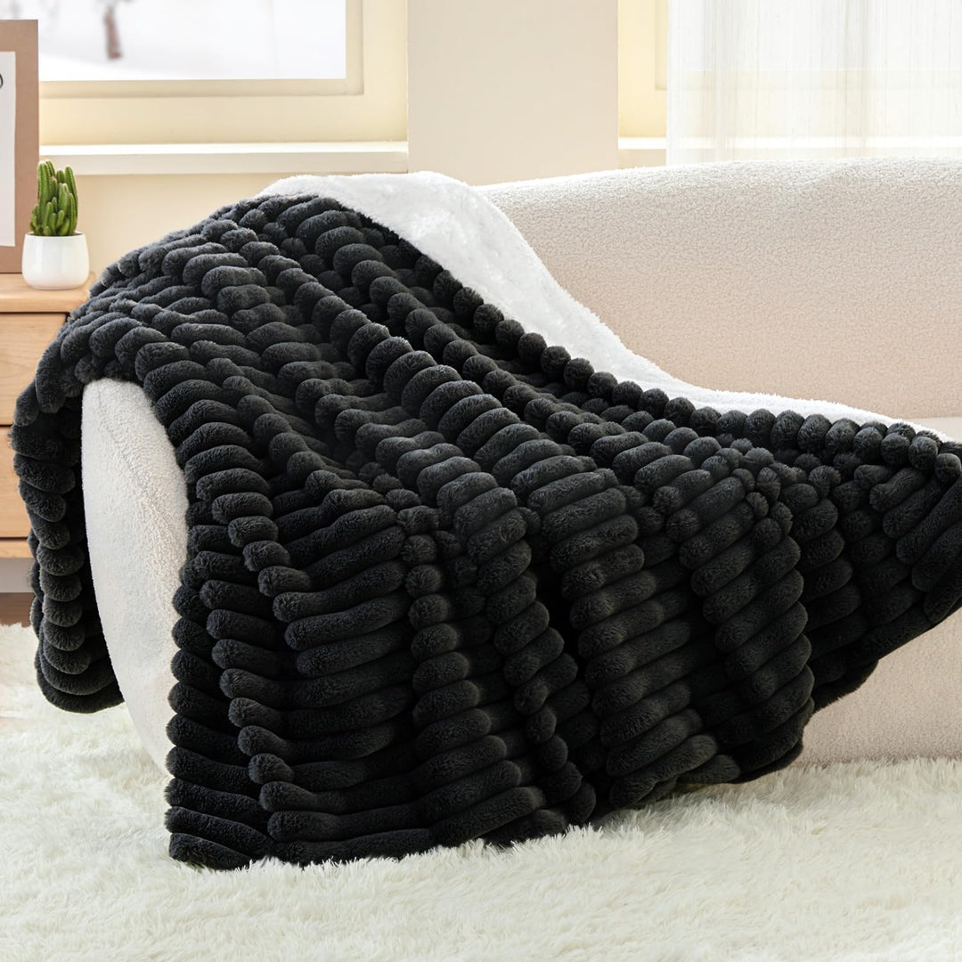 BEDELITE warme Decke Sherpa Kuscheldecke Flauschig Schwarz 150x200 | dicke Deko Fleecedecke, Cord Üb