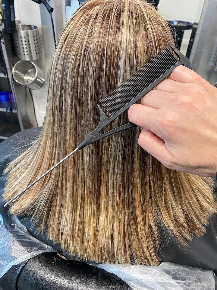 "Never Let Go" Karbonfaser-Styling, Balayage und Highlighting Long Tail Metallkamm