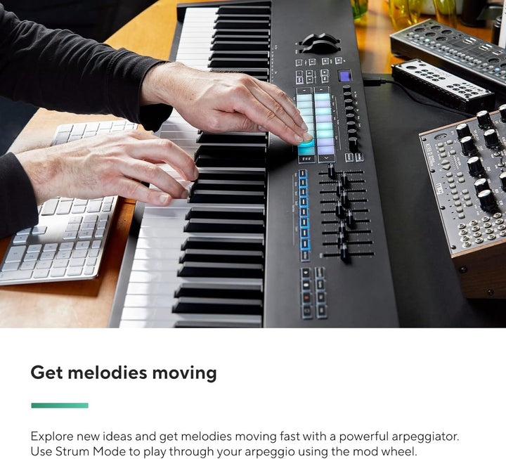 Novation Launchkey 88 [MK3] - Premium-MIDI-Controller-Keyboard mit 88 Tasten für die ausdrucksstarke
