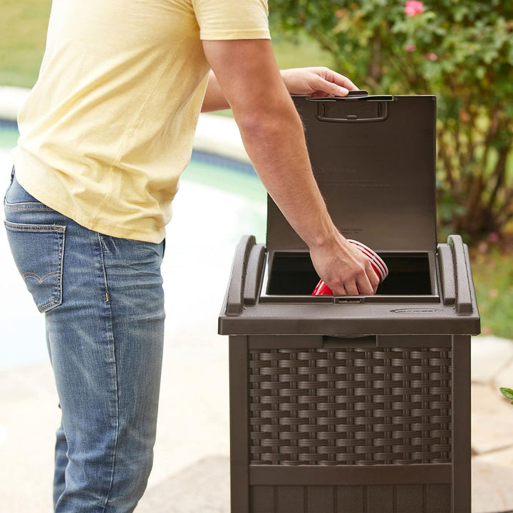 Suncast, 125-Liter gewerblicher Outdoor-Mülleimer mit Deckel für 114–125-Liter-Müllsäcke, geeignet f