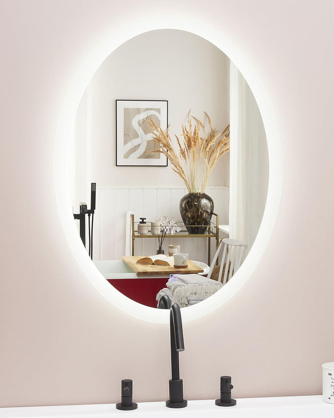 Beliani Badspiegel oval Silber 80 x 60 cm mit Antibeschlagsystem LED-Beleuchtung