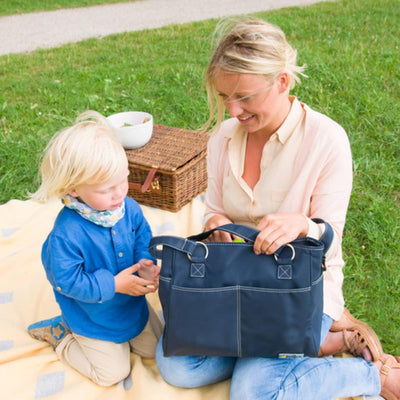 Hauck Baby Wickeltasche mit Unterlage City Bag, XXL Wickel Organizer für Unterwegs mit Aussen- und I