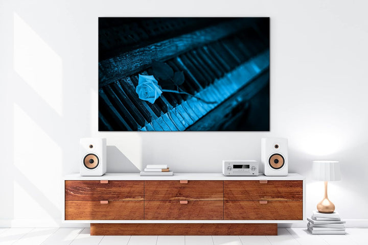 deyoli einzelne gelbe Rose auf einem sehr alten Klavier Format 80x60 Effekt: Monocrome Blau als Lein