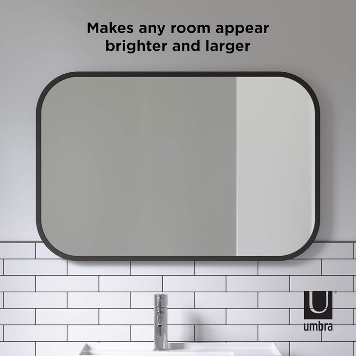 Umbra Hub Wandspiegel – Rechteckiger Spiegel für Diele, Badezimmer, Wohnzimmer und Mehr, Schwarz, 61