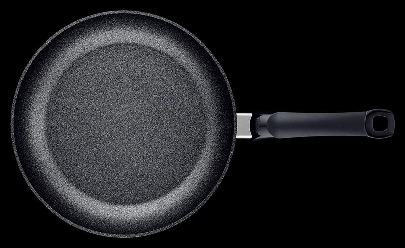 Fissler Adamant Classic / kratzfeste Aluminium-Pfanne (Ø 28 cm) beschichtete Stielpfanne, Brat-Pfann