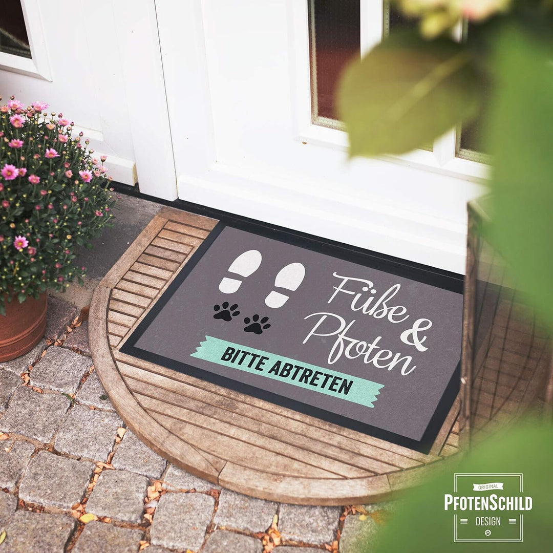 Fussmatte mit lustigem Spruch - Füsse und Pfoten - Witziger Fussabtreter - Geschenk für Tierfreunde