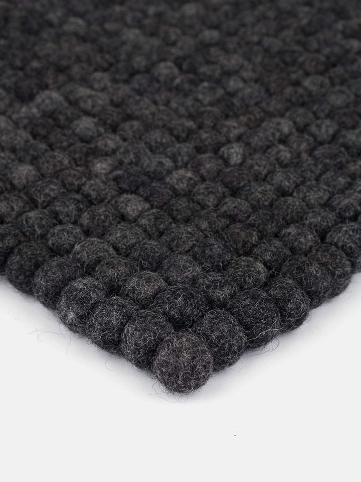 myfelt Filzkugel Sitzauflage Stuhlauflage - Hugo - 36x36 cm, anthrazit, Anthrazit