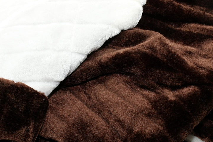 Doppelseitige Felldecke im zweifarbigen Design - Wohndecke Tagesdecke Sofadecke Kuscheldecke -150 x