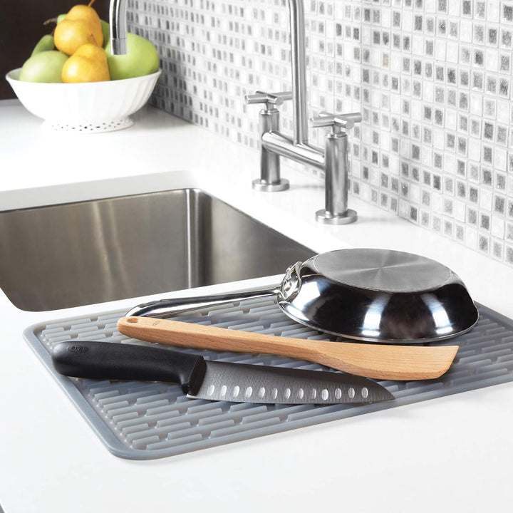 OXO Good Grips Groߟe Trockenmatte aus Silikon, 40 cm, 40 cm