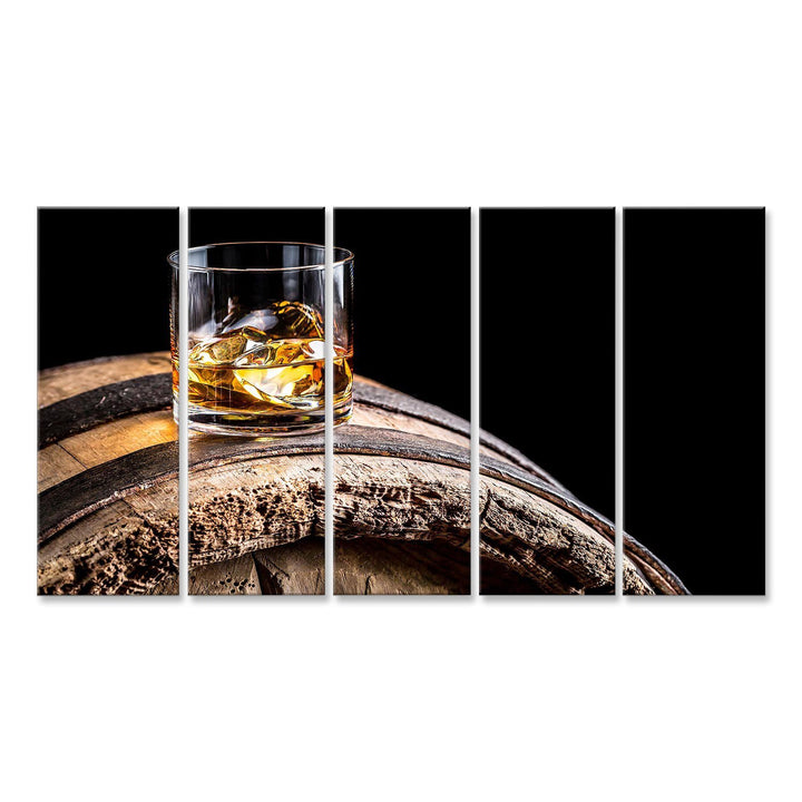 islandburner Bild auf Leinwand Glas Whisky Mit Eis Auf Alten Holzfass Bilder Wandbilder Poster Leinw