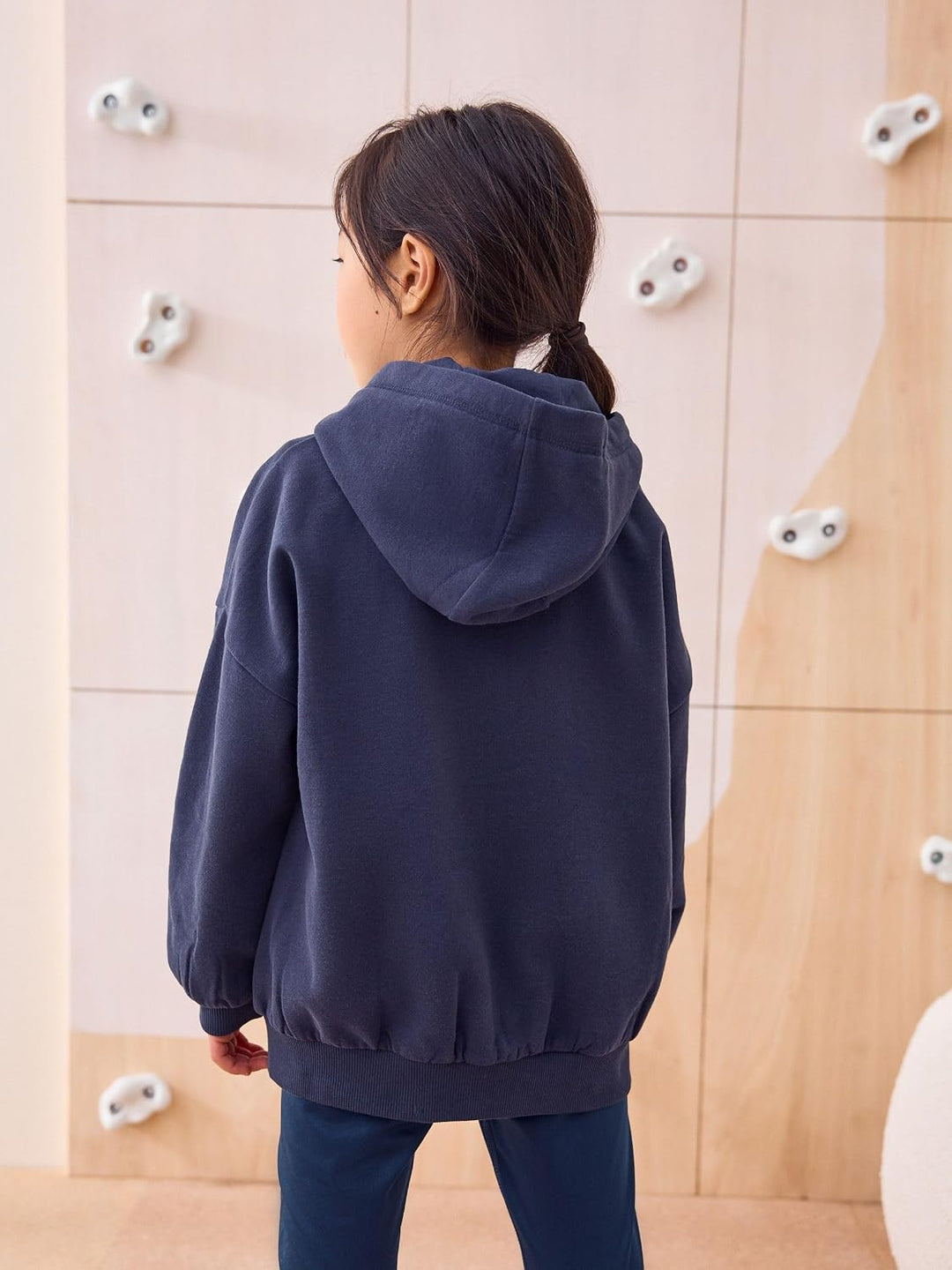 NEXT Mädchen Sportliche Kapuzenjacke mit hohem Baumwollanteil 140 Navy, 140 Navy