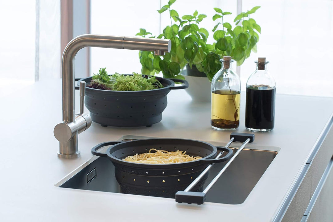 Sanni Shoo KOMBIPAKET: Faltbares Sieb, Seiher, Dämpfeinsatz 26 cm Ø UND drip.line Spültuch- und Uten