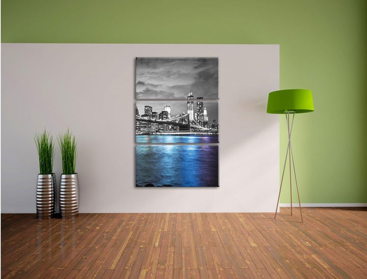 Pixxprint New York Skyline am Abend schwarz/weiss 3-Teiler Leinwandbild 120x80 Bild auf Leinwand