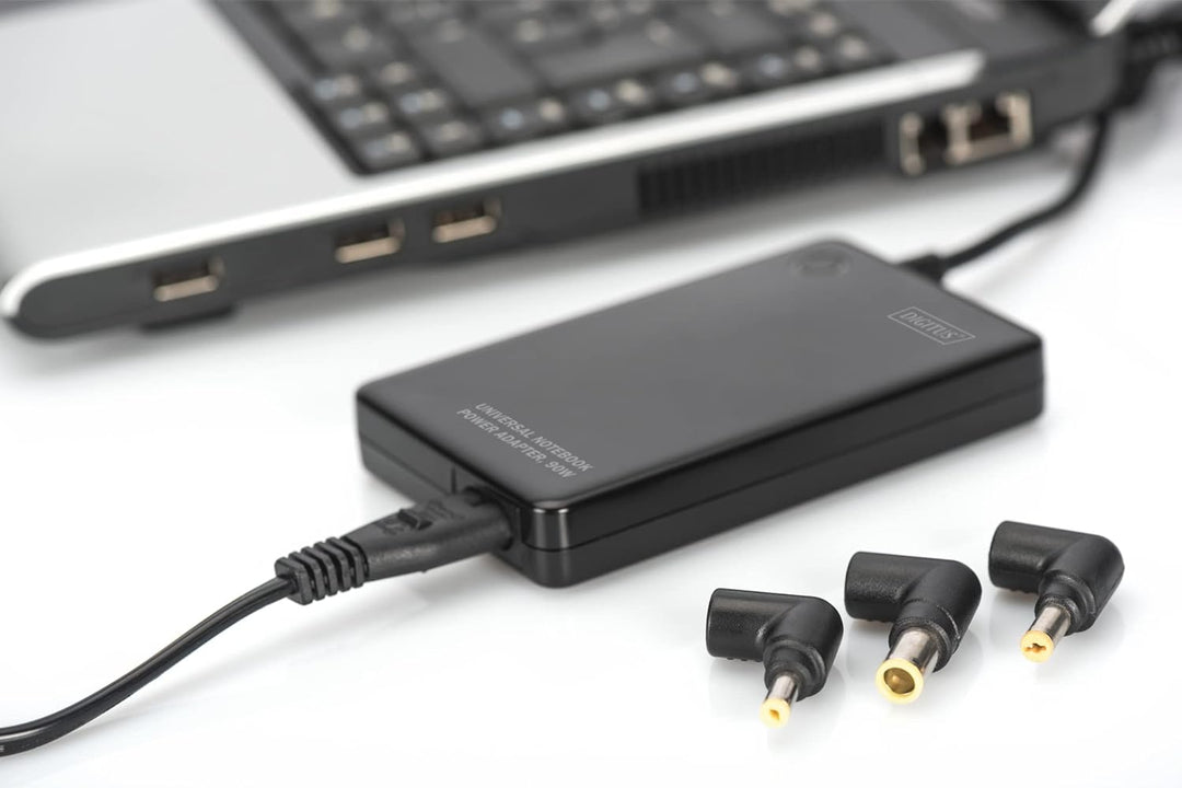DIGITUS Universal Notebook Netzteil, 90W, USB Lade-Buchse 5V/2A, 11 wechselbare Steckeraufsätze, sch