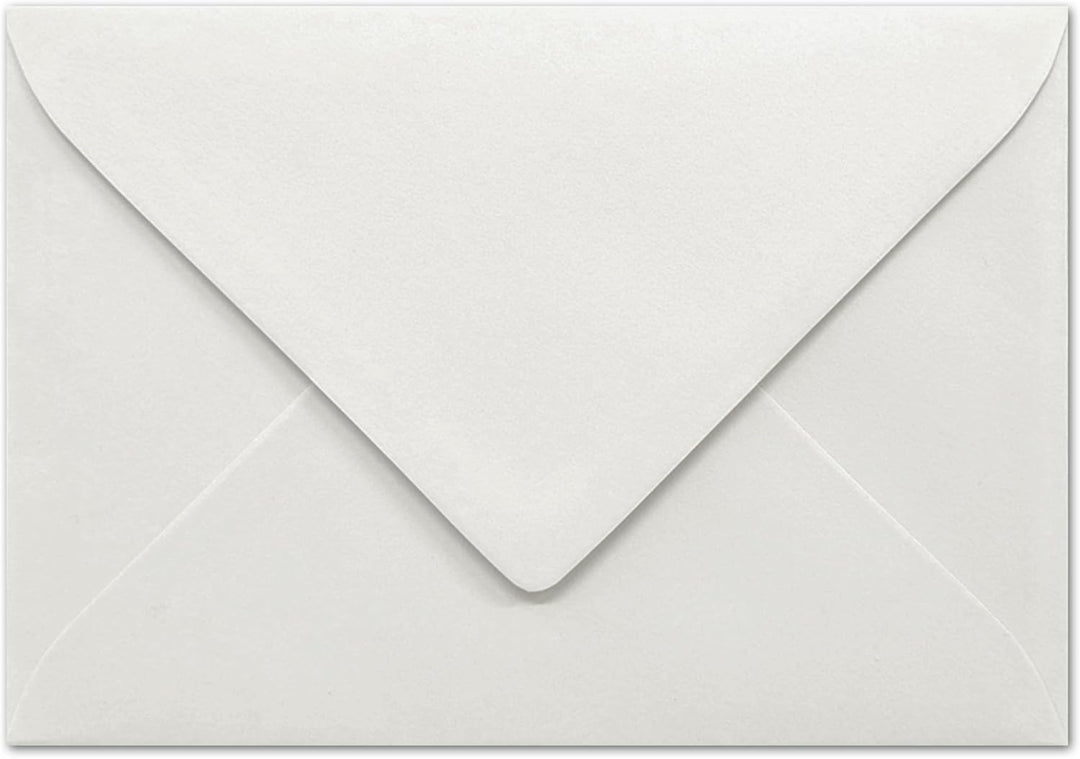 700 Briefumschläge Hell-Grau - DIN C6 - gefüttert mit weissem Seidenpapier - 90 g/m² - 11,4 x 16,2 c