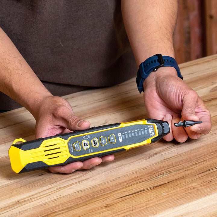 Klein Tools VDV500-223 Digitale Sonde mit LED-Arbeitsleuchte für Ethernet, Internet, Telefon, Lautsp