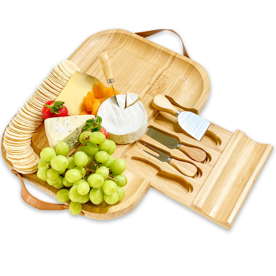 Bambus-Käsebrett und Messer-Set – Holz-Charcuterie-Brett mit Ledergriffen und herausziehbarer Schubl