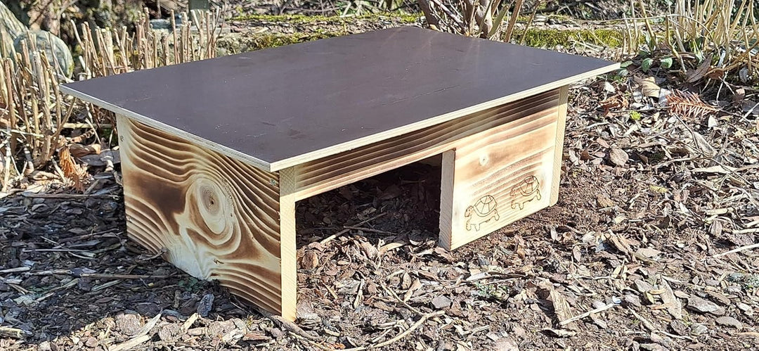 Premium Schildkrötenhaus (SH11) aus 20mm Vollholz - Wetterfest mit Boden und Tür inc. verstellbare B