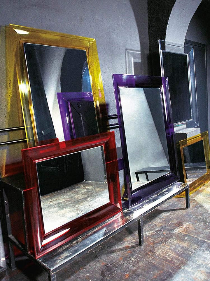 Kartell Francois Ghost, Wall Mirror, 65 x 79 cm, Glasklar Crystal 65 X 79 cm, Crystal 65 X 79 cm