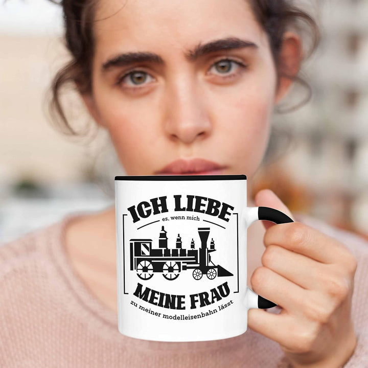 Trendation - Lustige Modelleisenbahn Tasse Geschenk für Eisenbahner (Schwarz), Schwarz