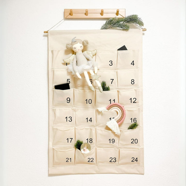 minimutz Adventskalender Kinder Stoff, Weihnachtskalender Wand gross mit sortierten Zahlen, 24 Türch