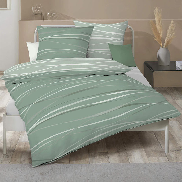 Kaeppel Wende- Bettwäsche 'Motion' Mako-Satin rubinrot Grösse, 2 Stück , 135x200 cm (80x80 cm) 135x2