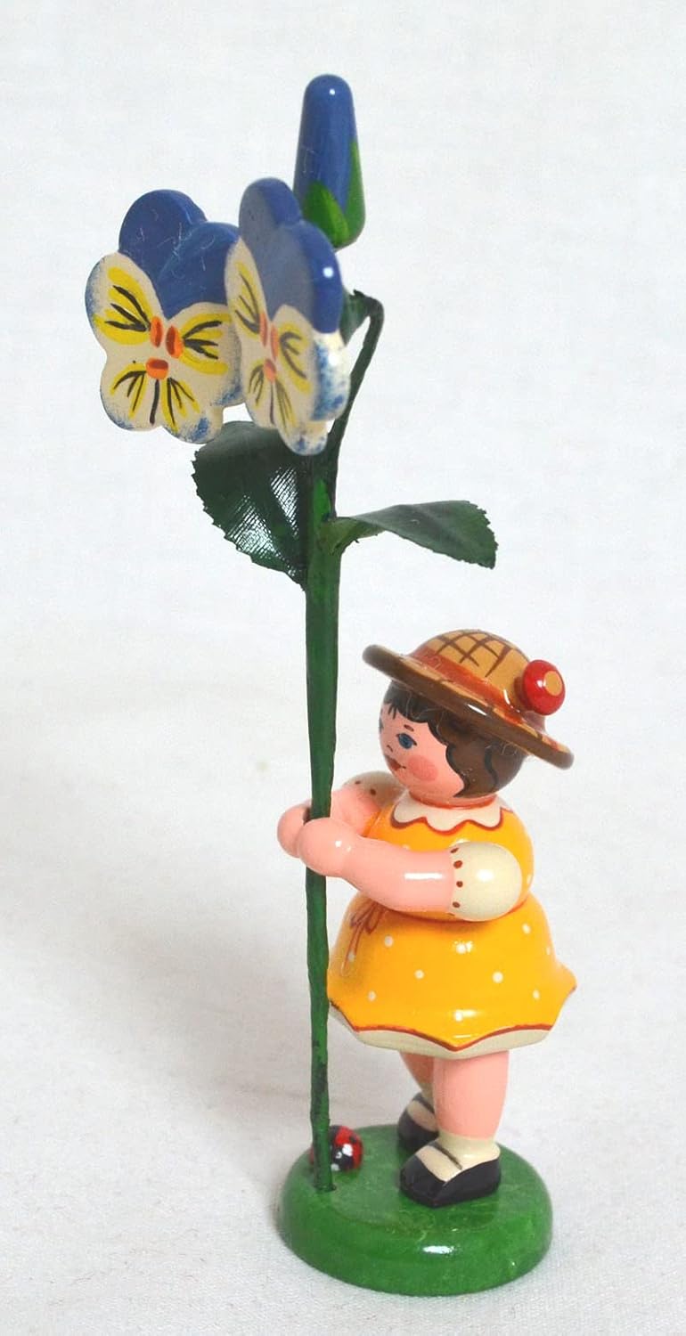 Hubrig Blumenkind, Mädchen mit Hornveilchen, Höhe etwa 11 cm