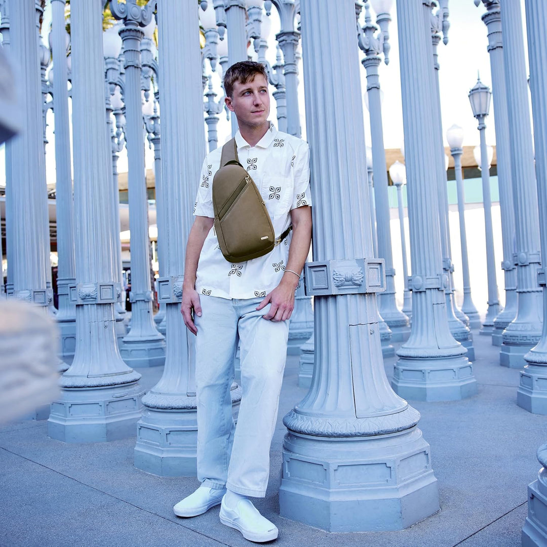 Travelon Classic Sling Bag Muskat, Muskat