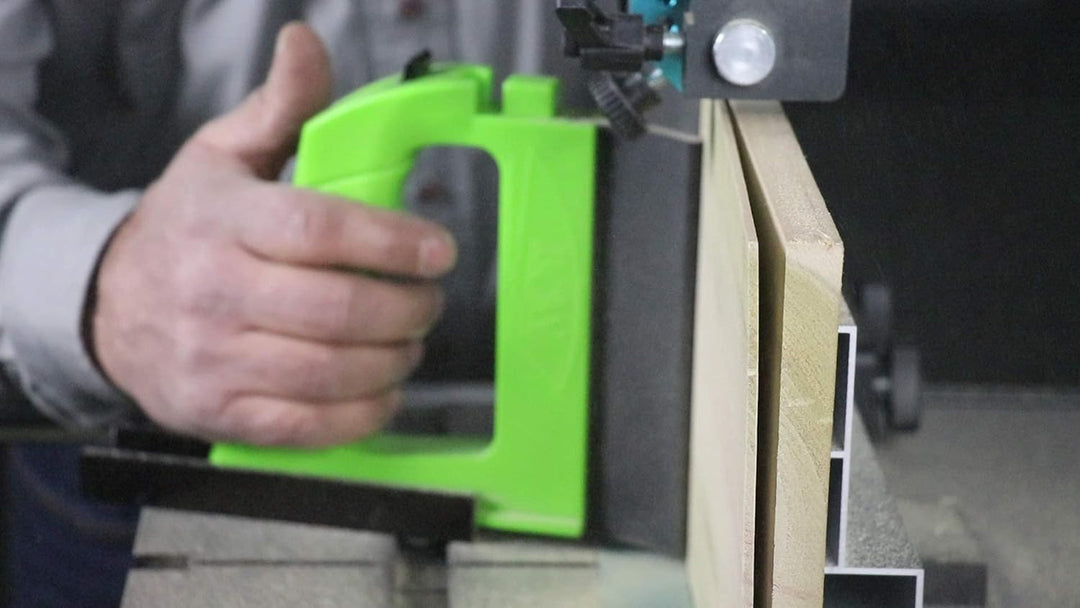 BOW Products GuidePRO GP5 Bandsägenführung – Vertikales Resaw Featherboard für Bandsäge – Sicherheit