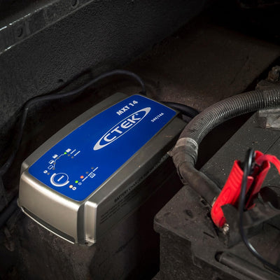 CTEK MXT 14 Professionelles Batterieladegerät 24V und Stromversorgung, Ladegerät für Nutzfahrzeuge,