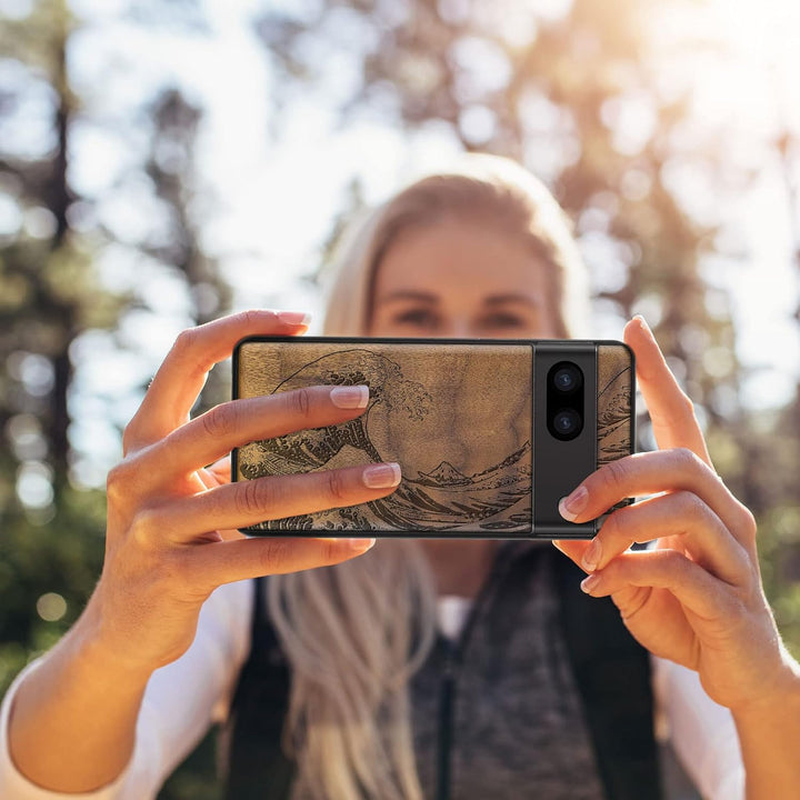 Carveit Holz Handyhülle für Google Pixel 7a Cover [Einzigartiges Design Case] Stossstange hülle Komp