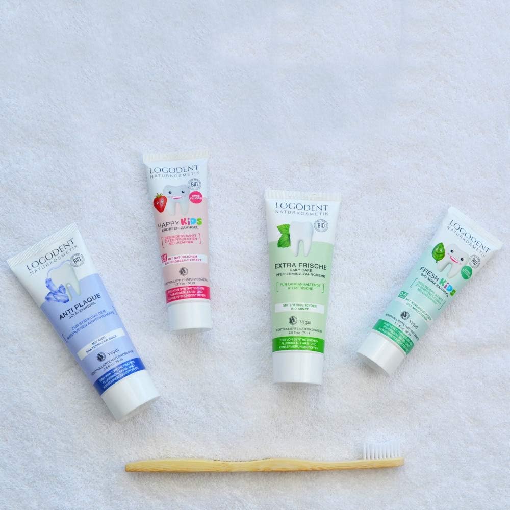 LOGODENT Naturkosmetik EXTRA FRISCHE daily care Pfefferminz Zahncreme, Mit Bio-Kamille und Bio-Pfeff
