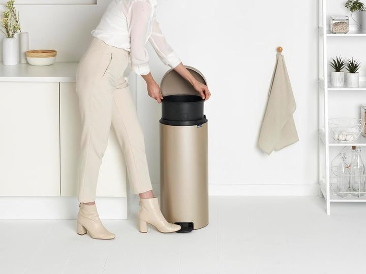 Brabantia Treteimer, Champagne, 30 l 30 Liter Champagne, 30 Liter Champagne
