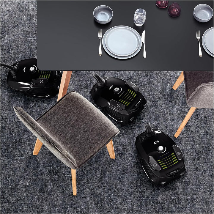 AEG VX6-2-ÖKOX Staubsauger mit Beutel / 60% Recyclingmaterial / Zusatzdüsen / Hart- und Teppichböden
