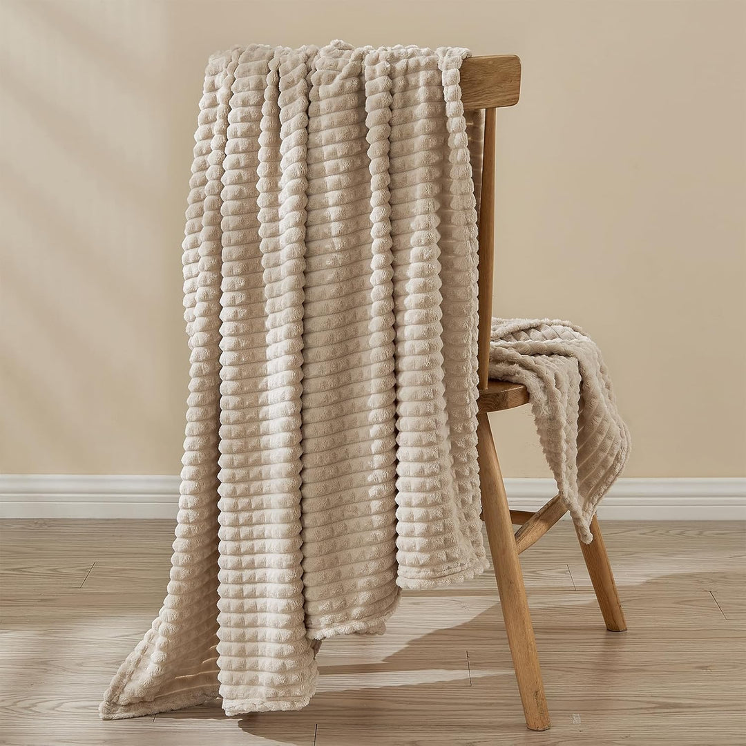 EMME Kuscheldecke Flauschige - 3D-Touch-Erlebnis Fleecedecke, Weiche Warme Wolldecke Überwurfdecke,