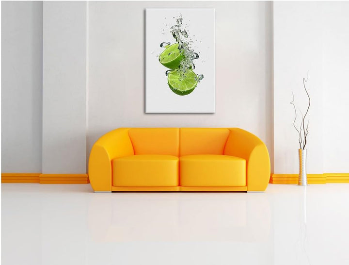 Leckere grüne Limetten im Wasser schwarz/weiss Format: 100x70 auf Leinwand, XXL riesige Bilder ferti