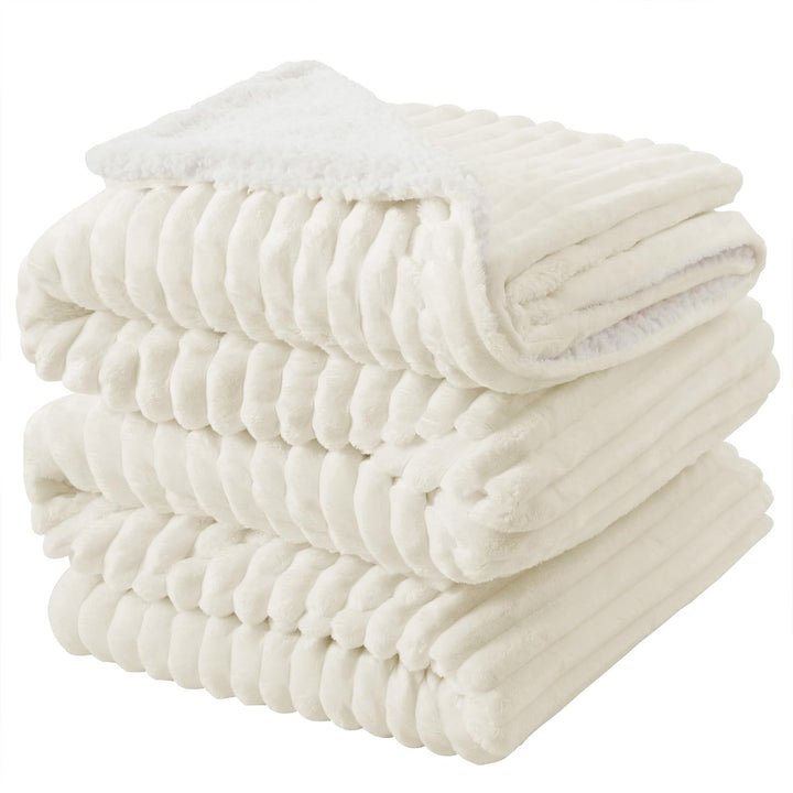 BEDELITE Kuscheldecke Flauschig Decke Extra Gross - Dicke Sherpa Decken Cremeweiss 230x270 für Bett,