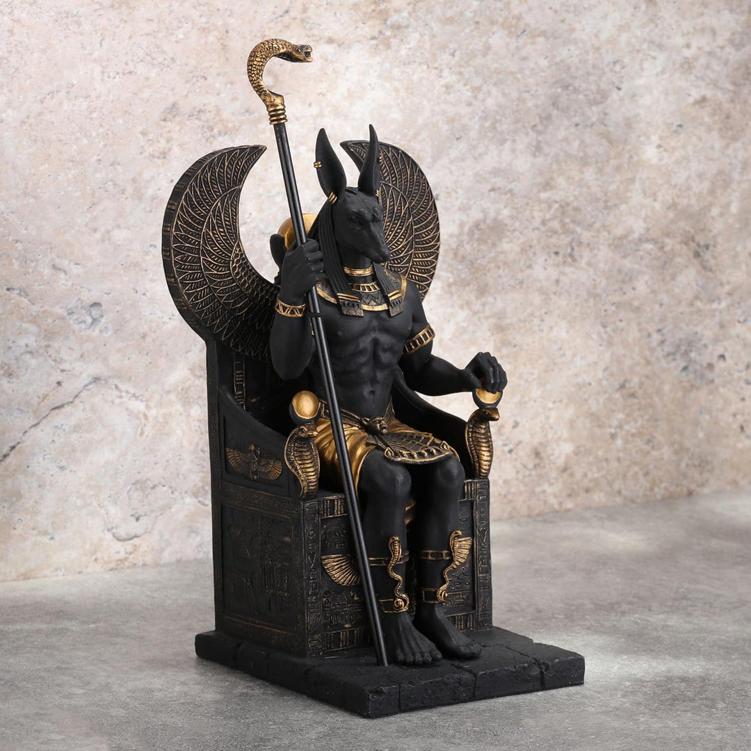 Veronese Design Skulptur Ägyptischer Gott Anubis sitzt auf Thron, Kunstharz, Schwarz / Gold lackiert