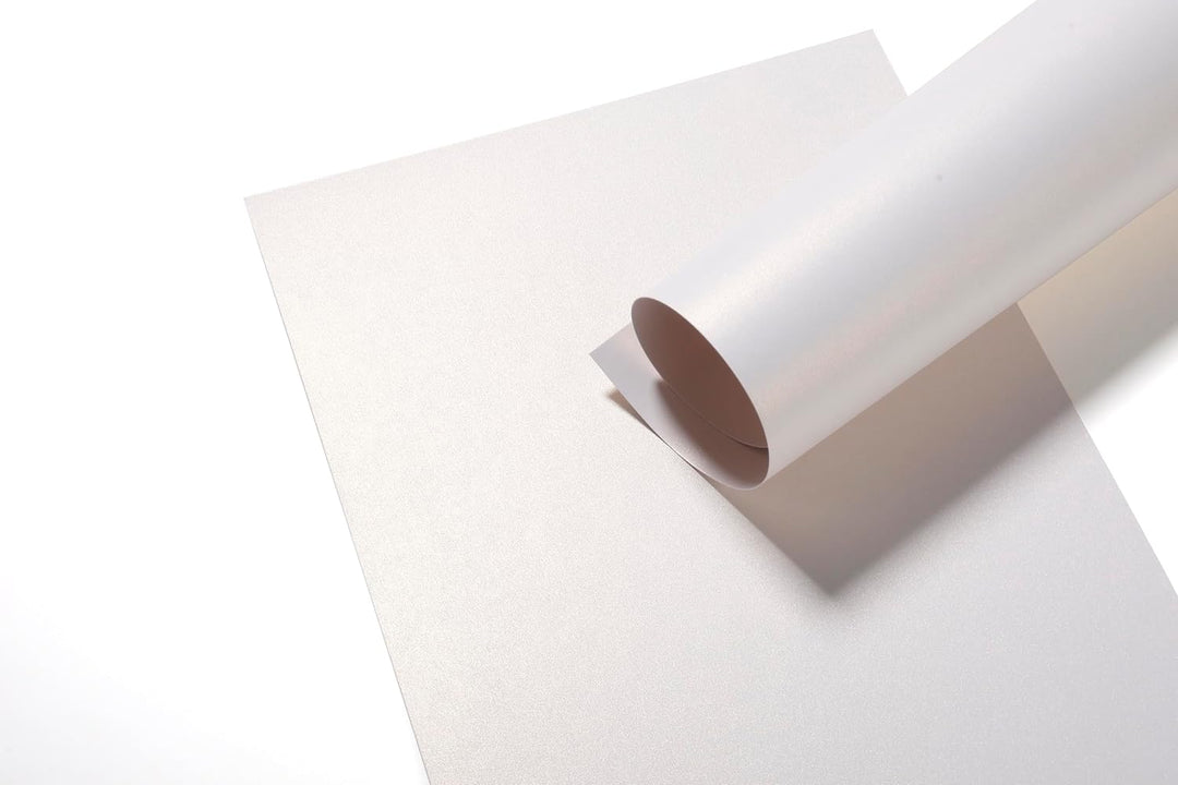 50 Blatt DIN A4 Perglanz-Papier Elfenbein Weiss-Metallic, Bastelpapier mit Perlmutt-Schimmer, 250 g/