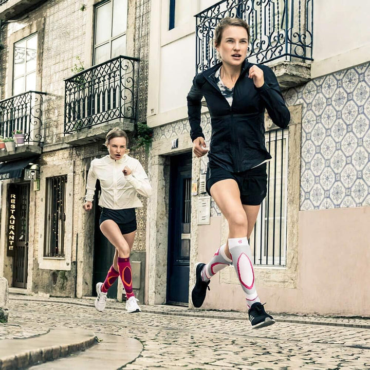 BAUERFEIND Herren Run Performance Laufsocken, Kniestrümpfe mit Targeted Compression Zone 35-37 / L R