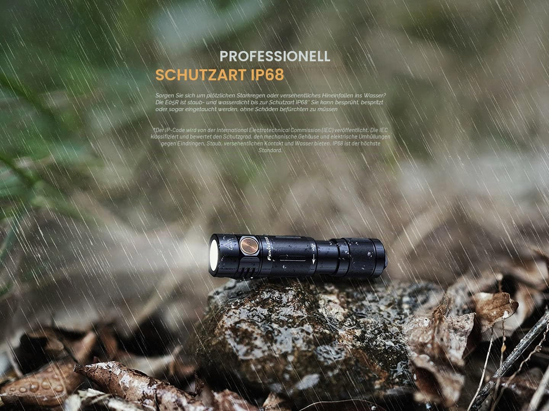 Fenix E05R LED Schlüsselbundlampe 400 Lumen schwarz